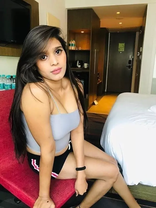 कॉल गर्ल्स सर्विस  चावक्कड़